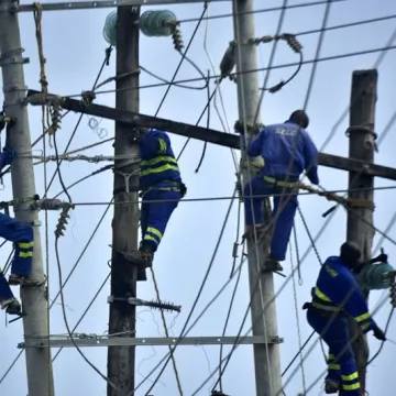 electric poles mess