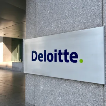 Deloitte-sign