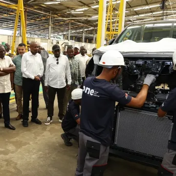 CFAO MOTORS KENYA MD Arvinder Reel with President WIlliam Ruto at the Toyota Fortuner Assembly line commissioning in Mombasa in July 2023