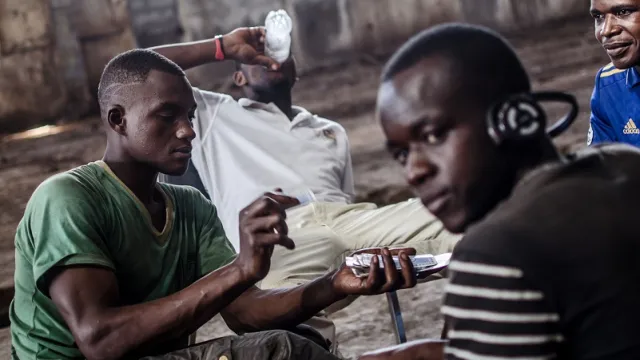 Youth unemployment _Blaze Link Youth unemployment _Blaze Link