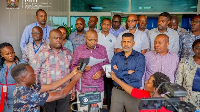 Moses Kuria Dongo Kundu Moses Kuria Dongo Kundu