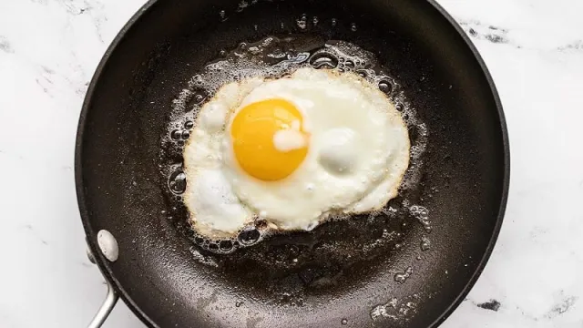 Fried eggs1