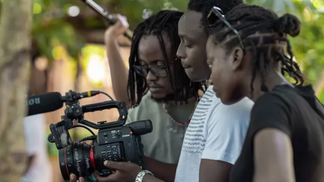 Canon Canon