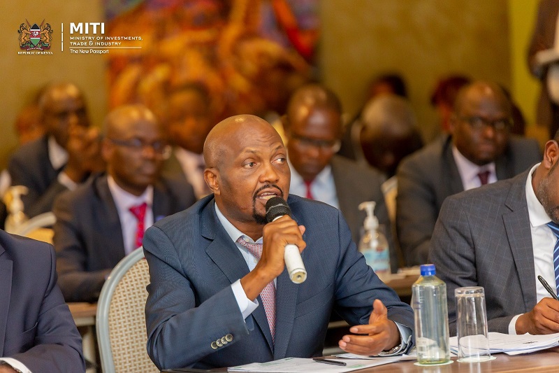  Moses Kuria calls for controls on bank forex trading